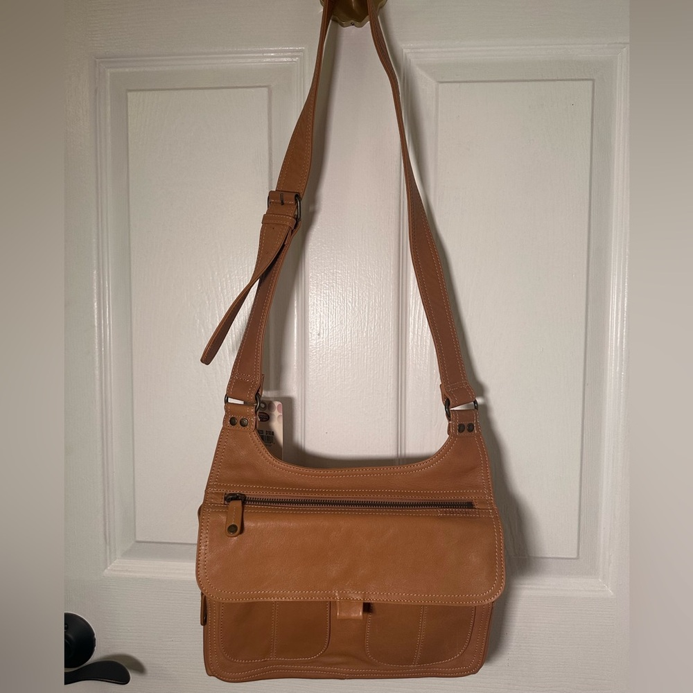 Fossil Everyday Leather Shoulder Bag in Camel